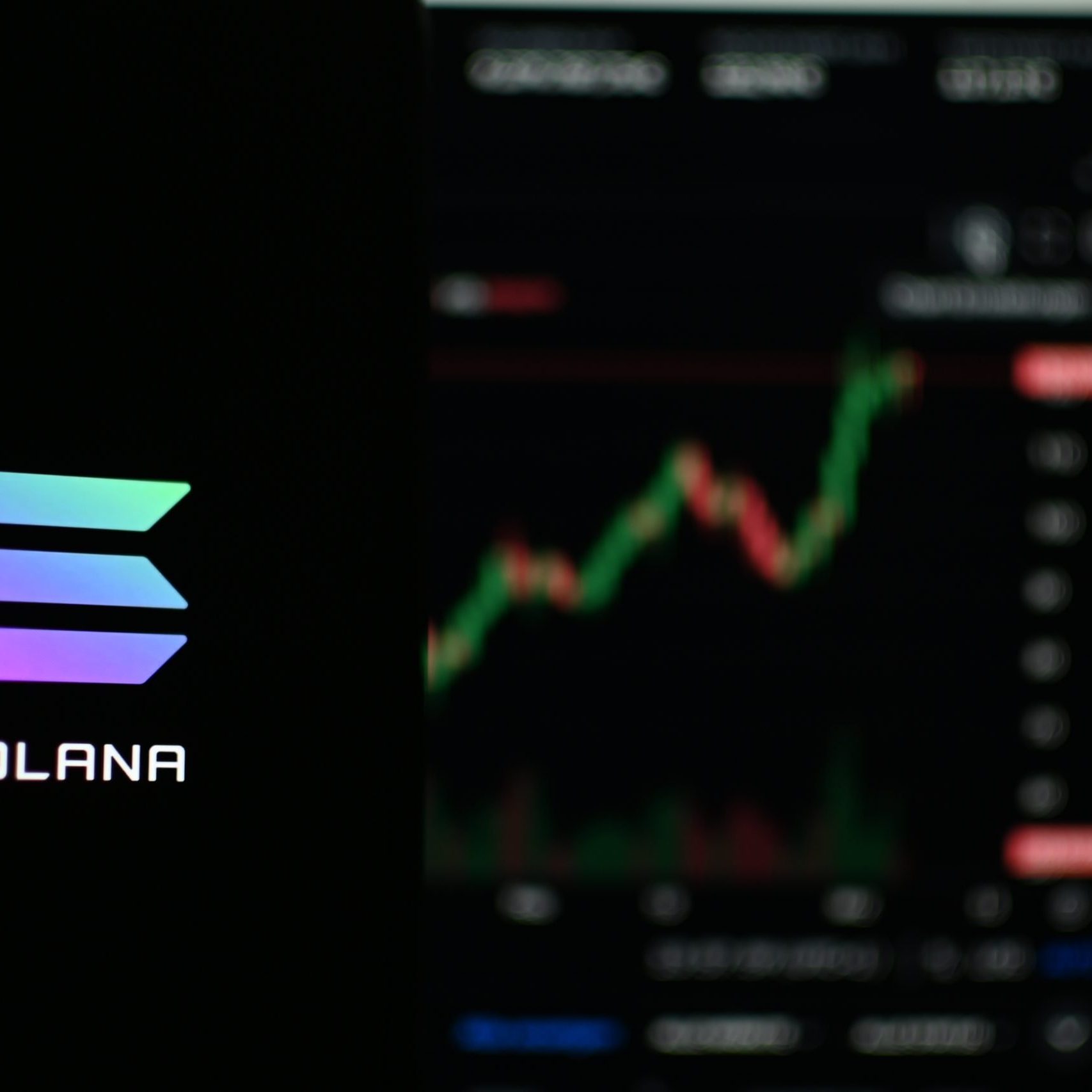 Solana Echo